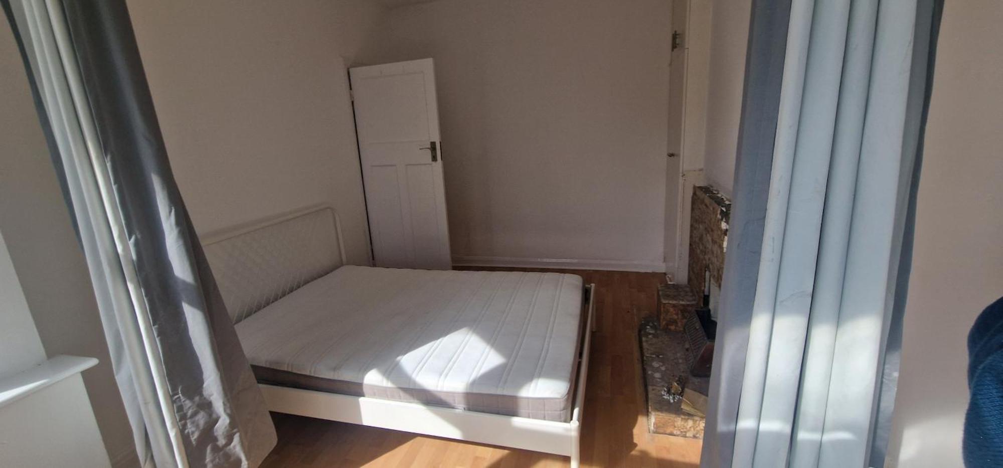 Ritz Place 3 Northolt  Ngoại thất bức ảnh