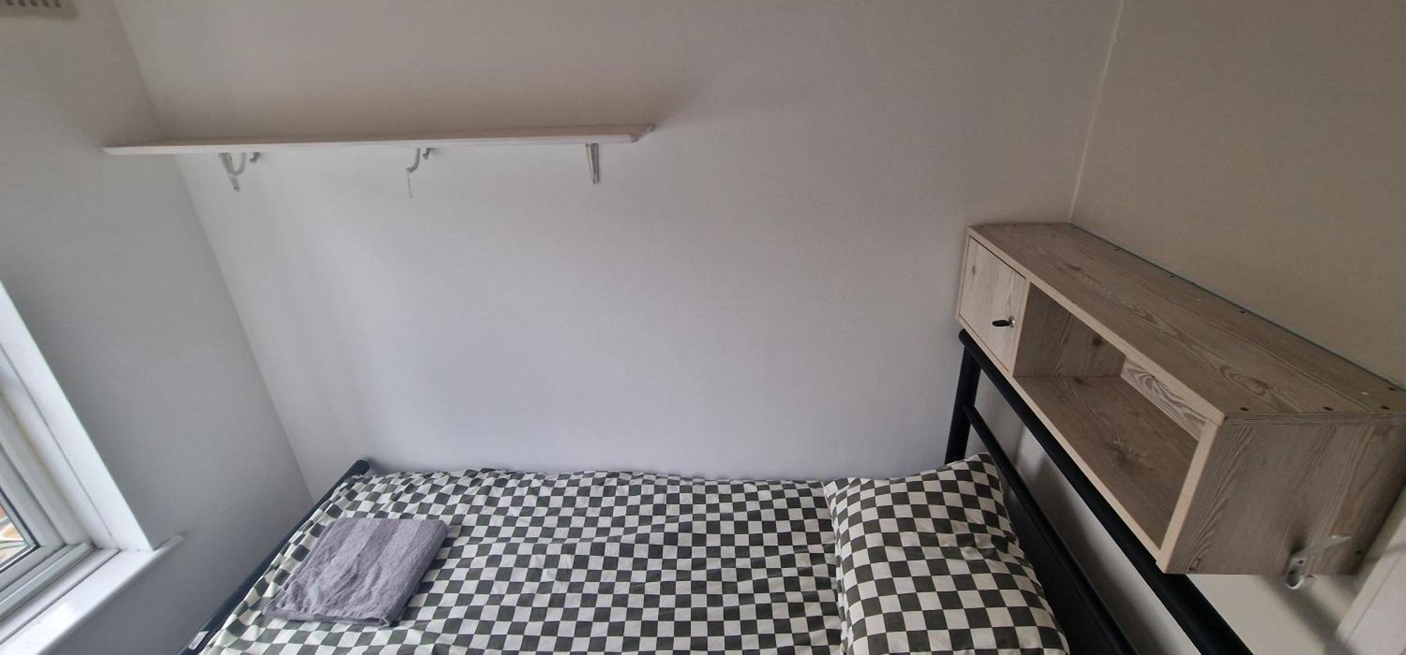 Ritz Place 3 Northolt  Ngoại thất bức ảnh