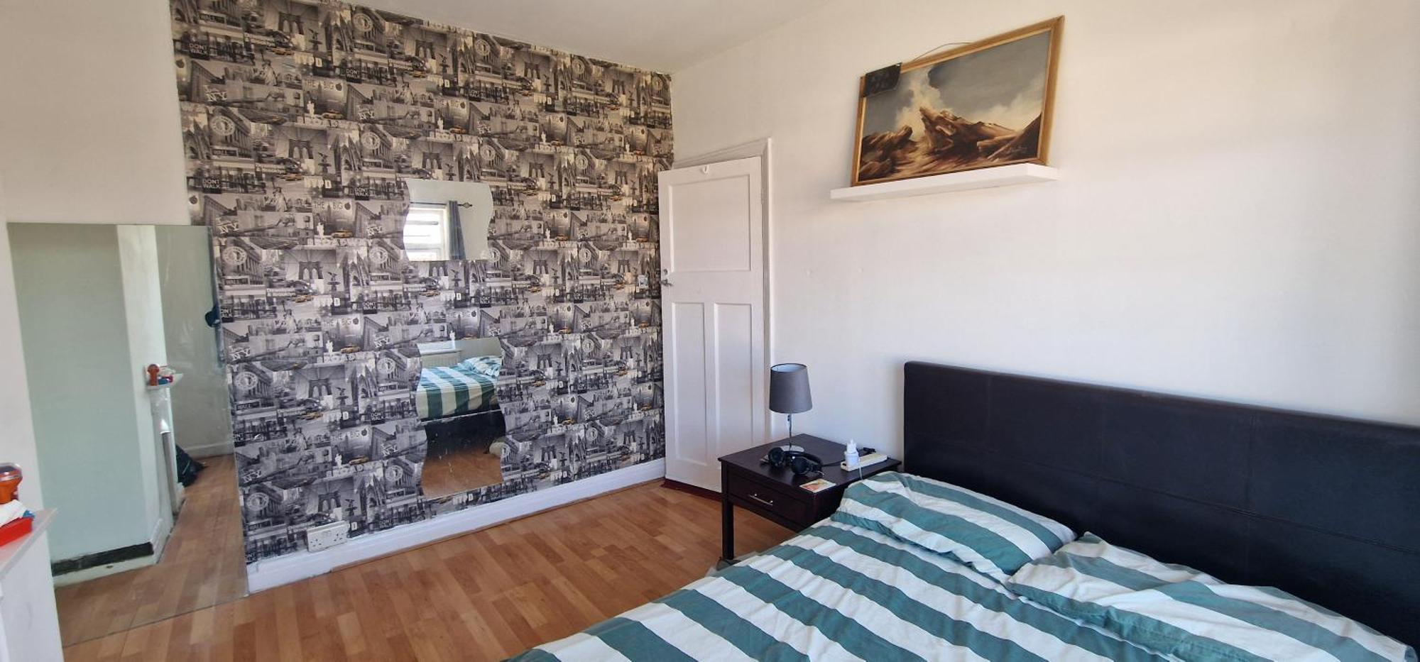 Ritz Place 3 Northolt  Phòng bức ảnh